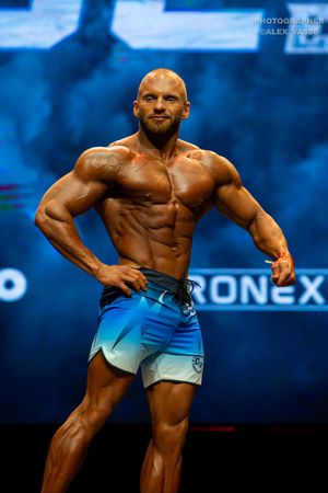 MEN'S PHYSIQUE 179